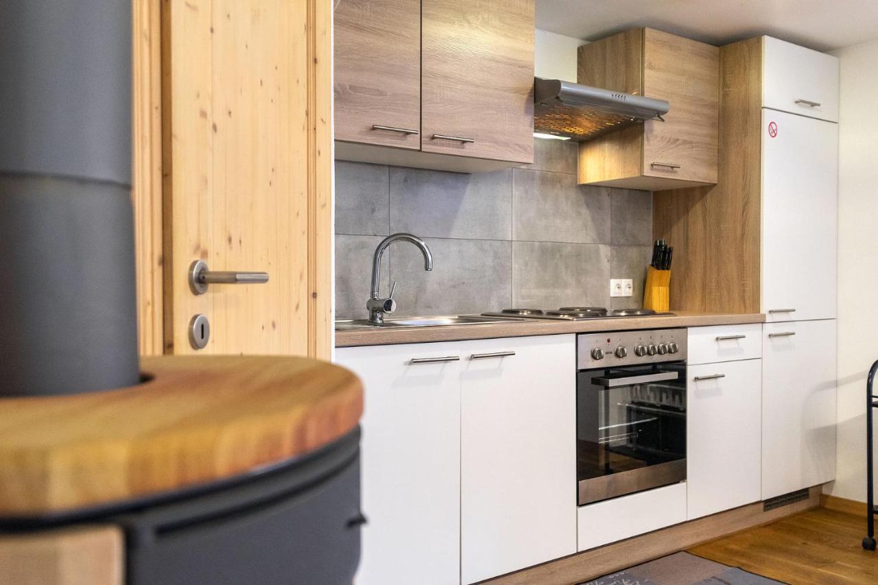 Alpen-Hostel - Apartment Talstation Mit Motorradvermietung Memmingen Eksteriør billede